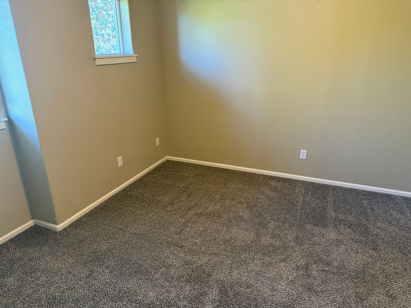 Bend Apartment: 20289 NW Hardy Road #1