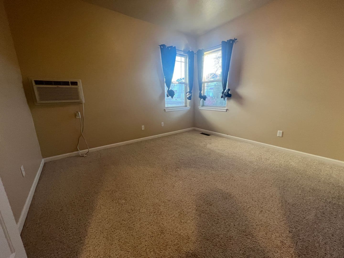 Bend Apartment: 2301 NE Mary Rose Pl.