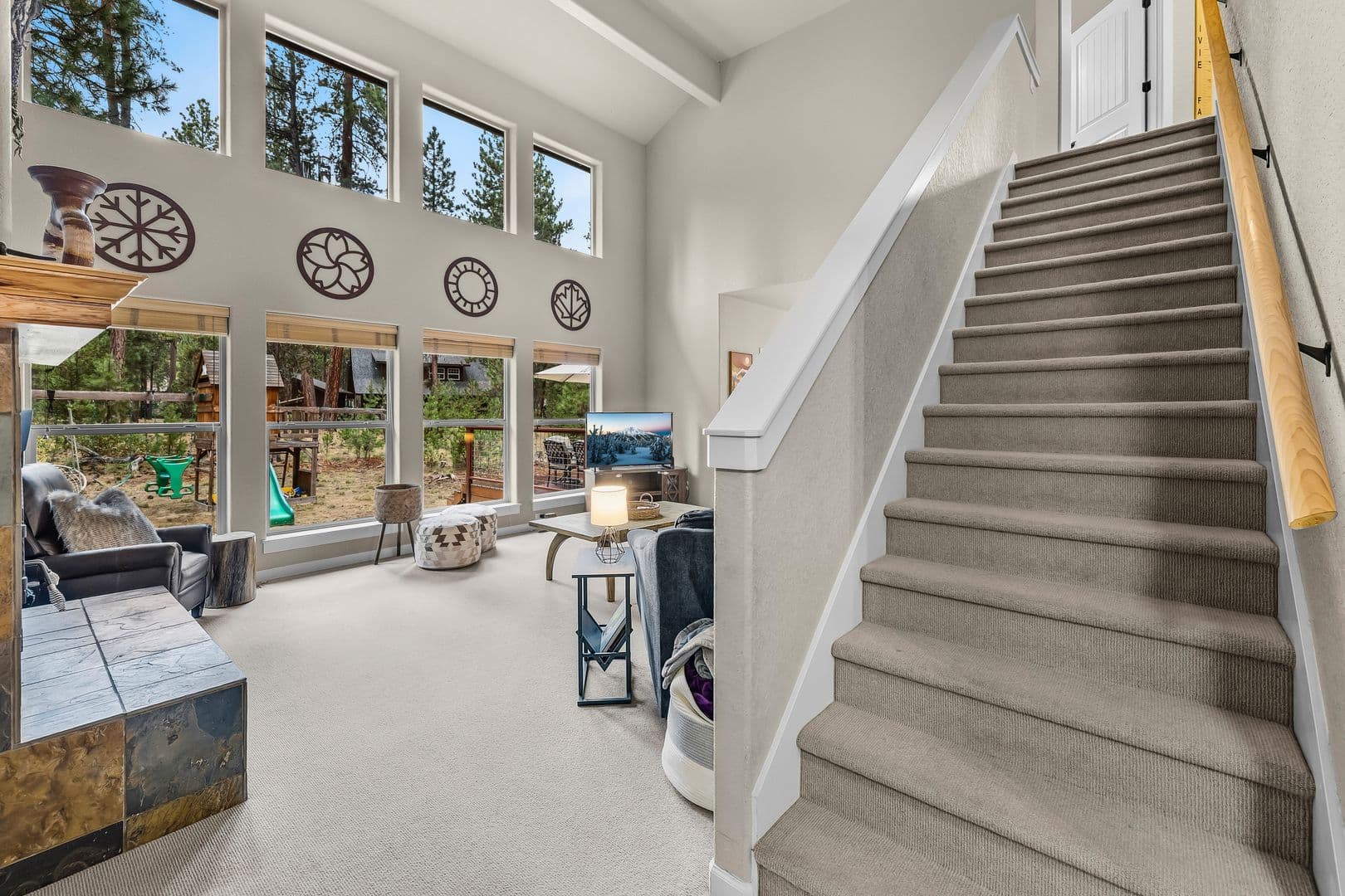 La Pine House: 53591 Brookie Way