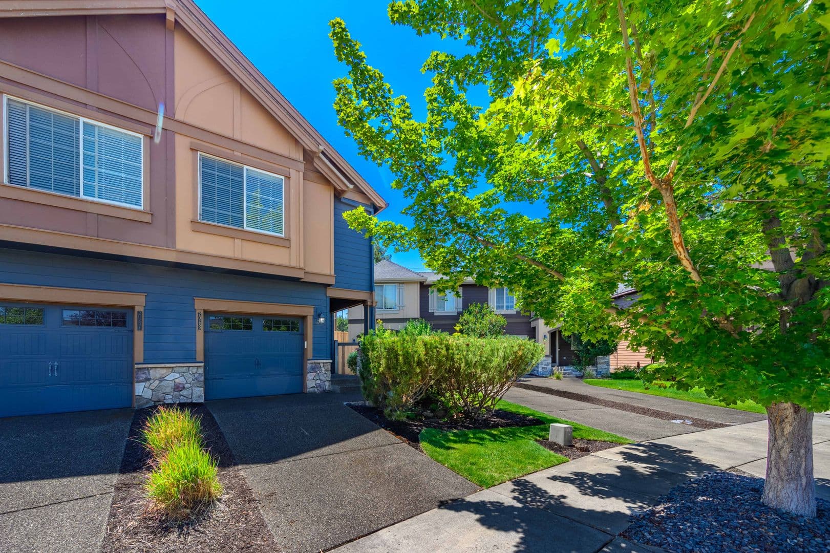 Bend House: 20289 Schaeffer Drive