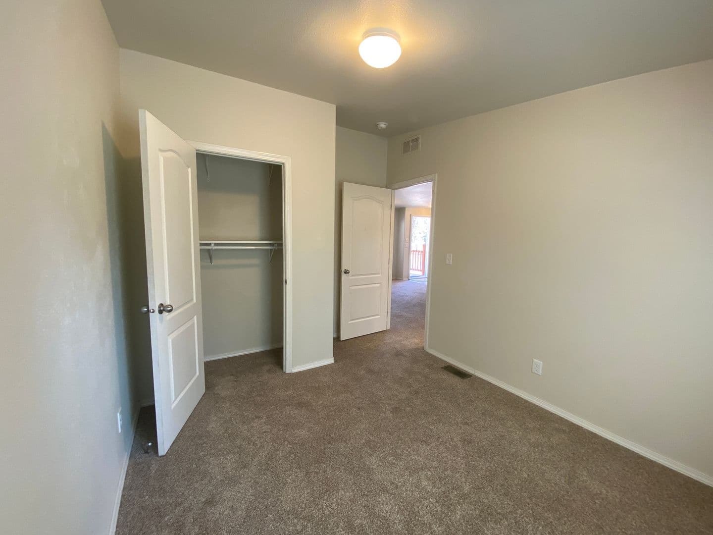 La Pine House: 52515 Pine Dr.