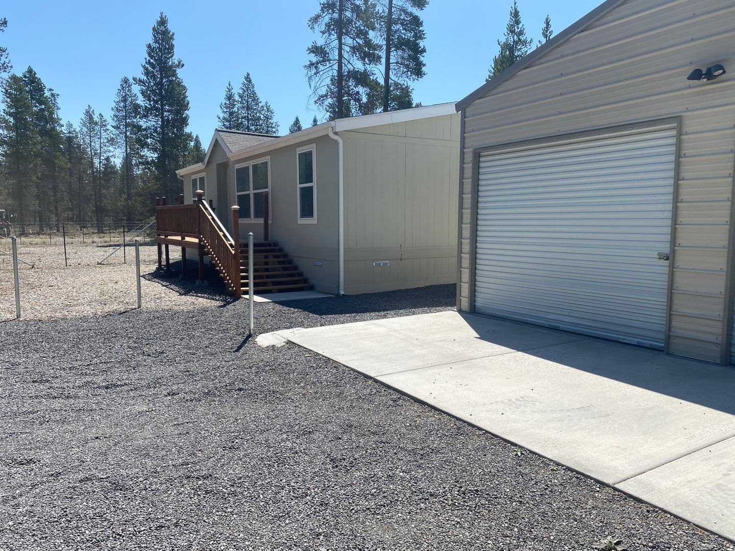 La Pine House: 52515 Pine Dr.