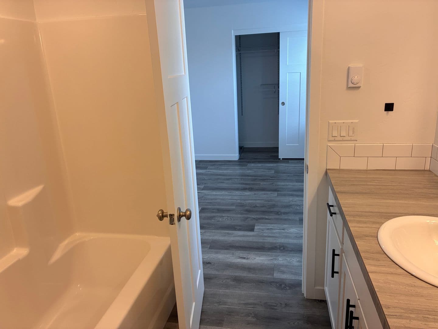 Bend Apartment: 1419 NW 8th St.