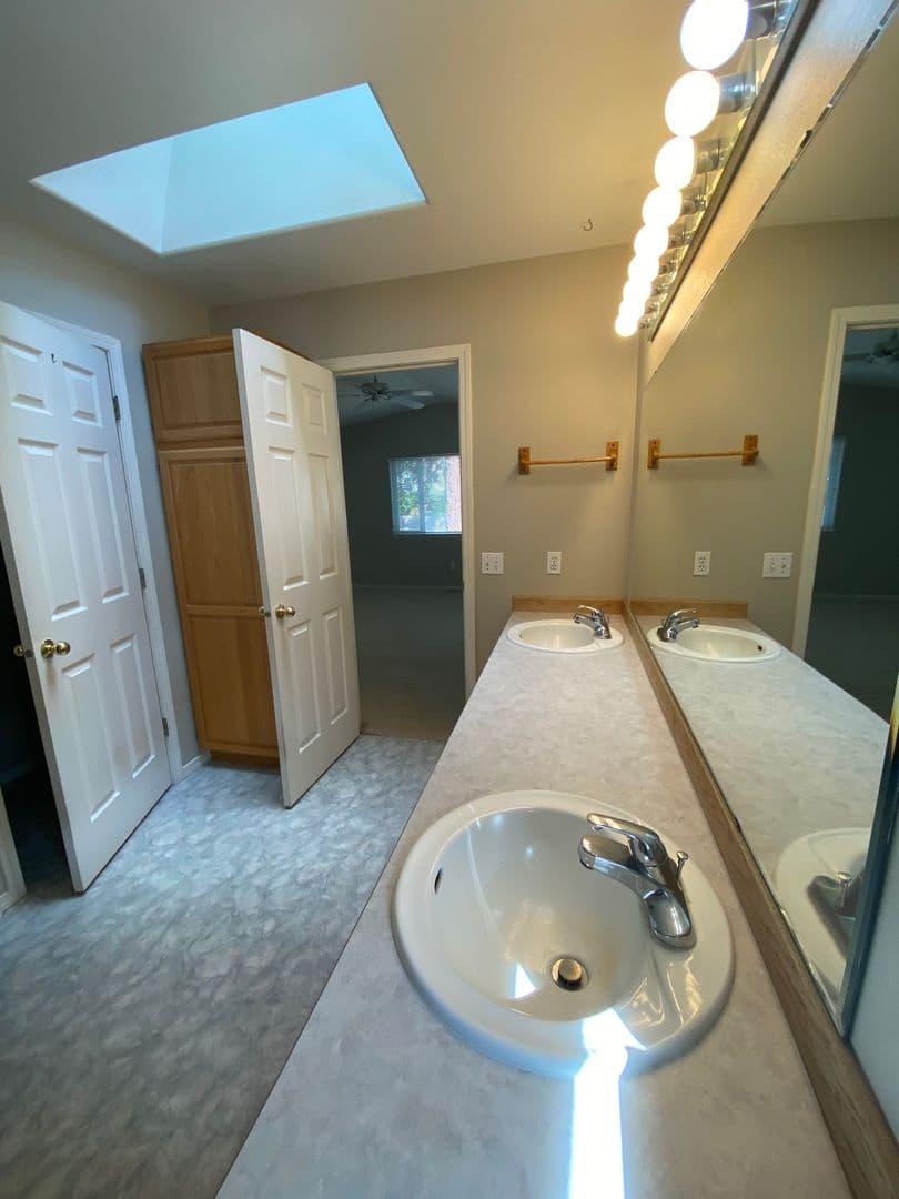 Bend Apartment: 1145 NW Knoxville