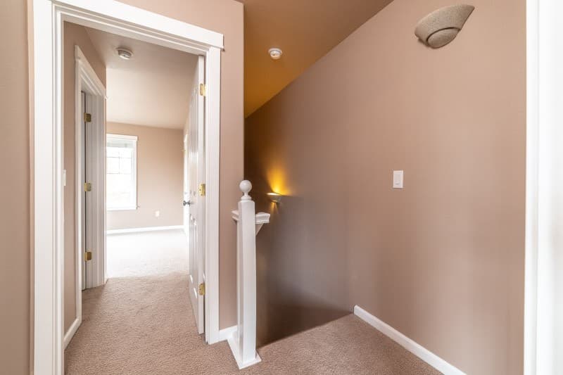 Redmond Apartment: 1127 NW 17th St.