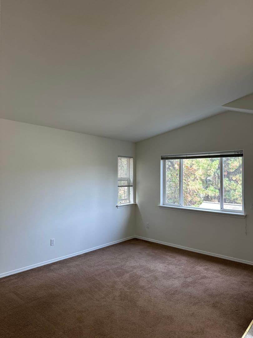 Bend Apartment: 1147 NW Knoxville