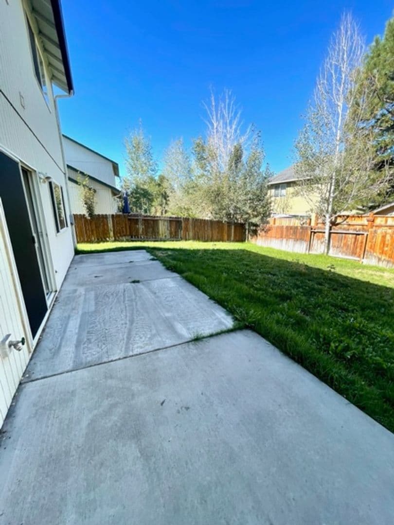 Bend House: 61349 Elkhorn St.