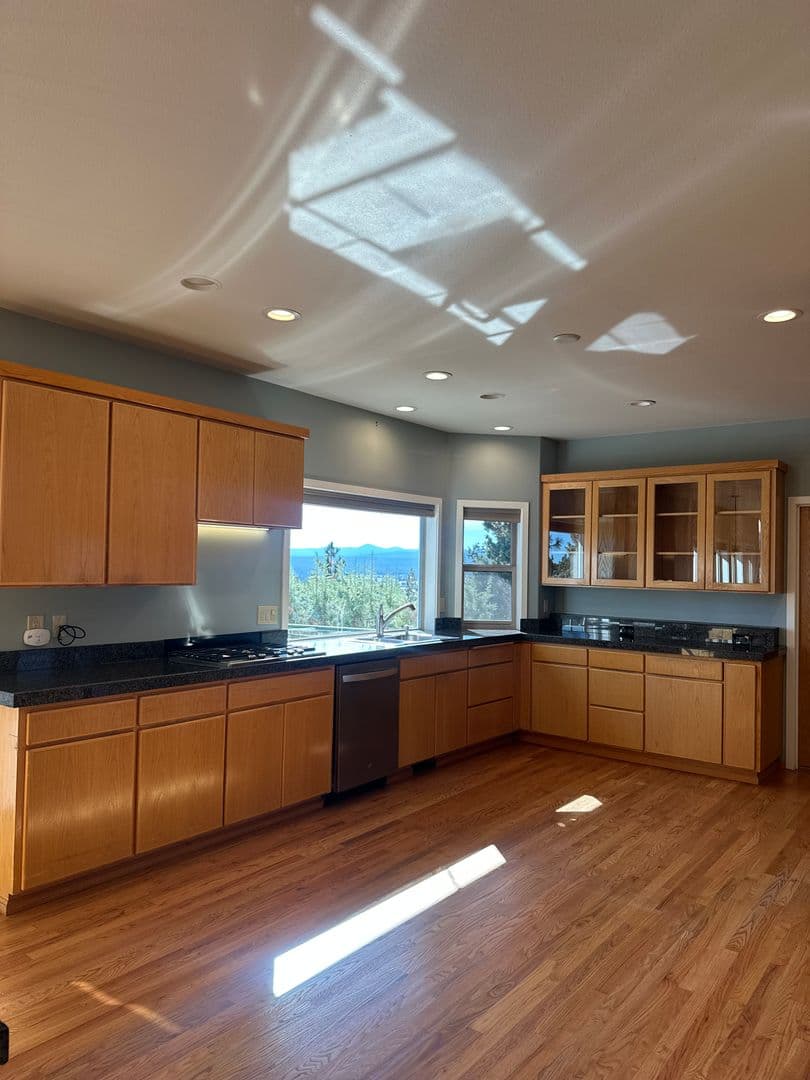 Bend House: 1959 NW Rimrock Dr.