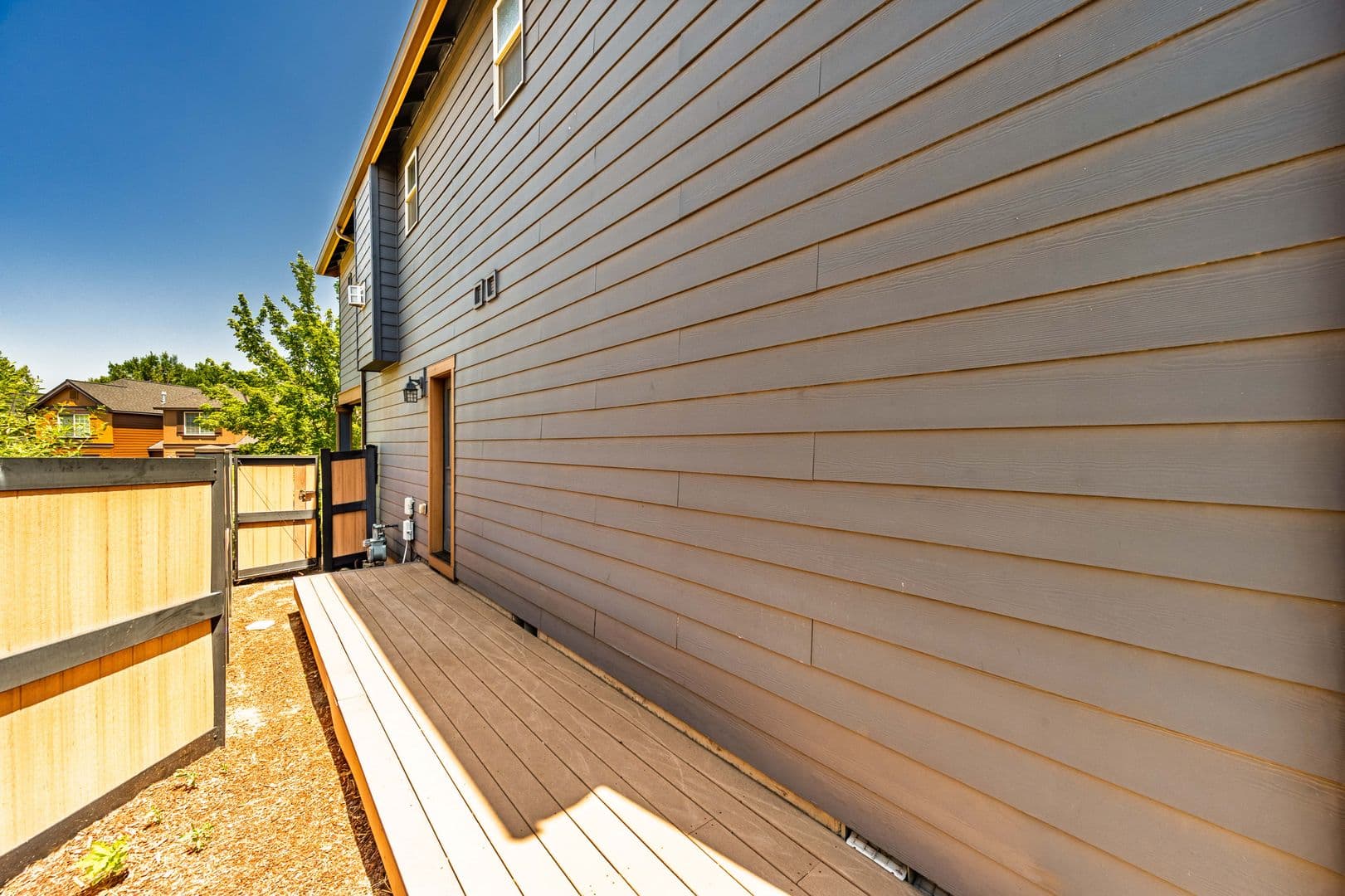 Bend House: 20289 Schaeffer Drive