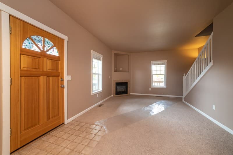 Redmond Apartment: 1127 NW 17th St.
