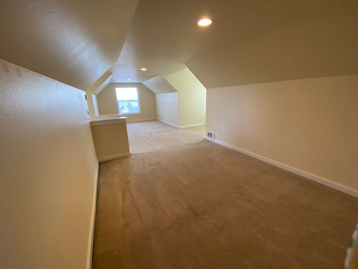 Bend Apartment: 1743 NE Lotus Drive