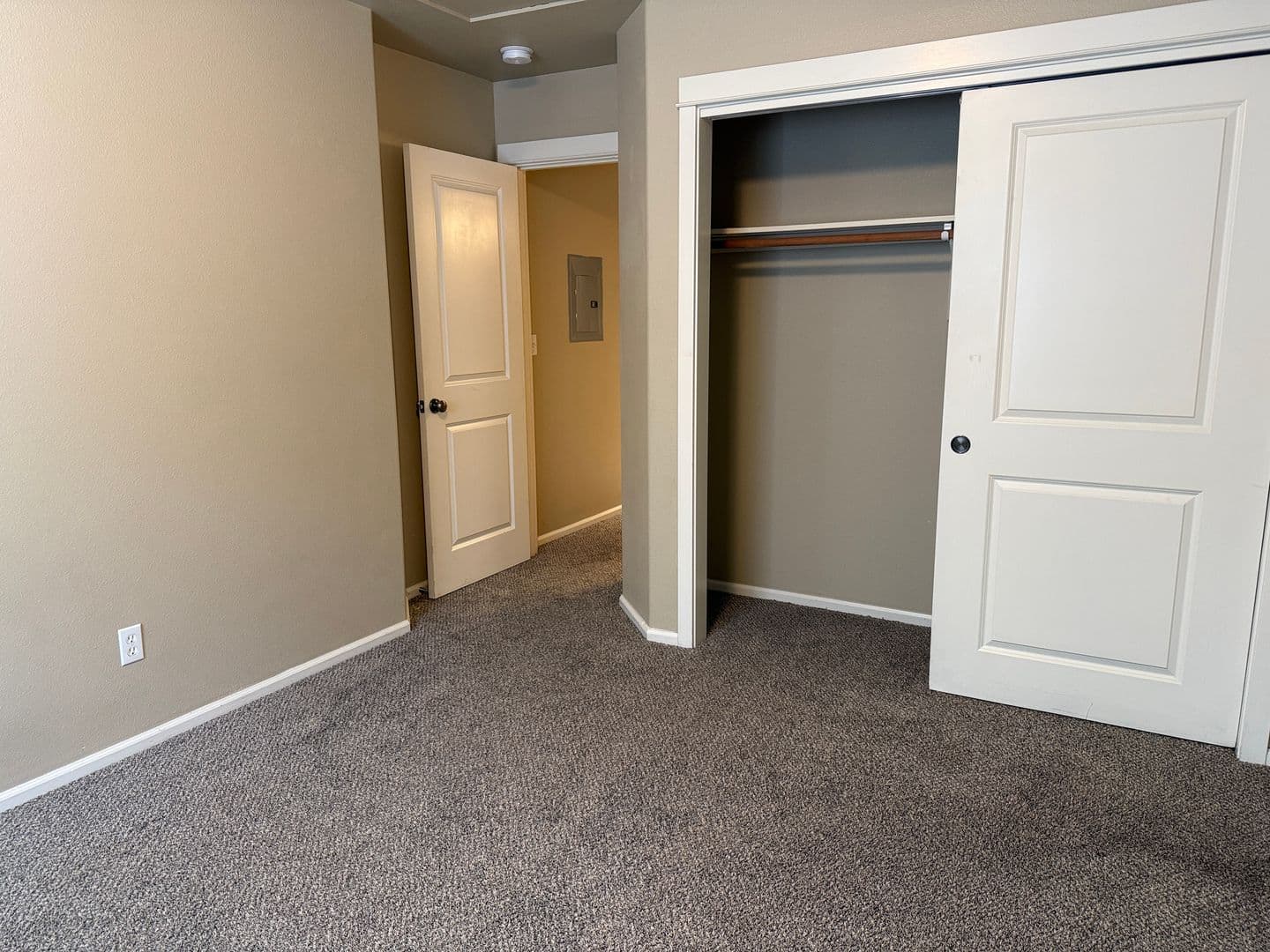 Bend Apartment: 20289 NW Hardy Road #1