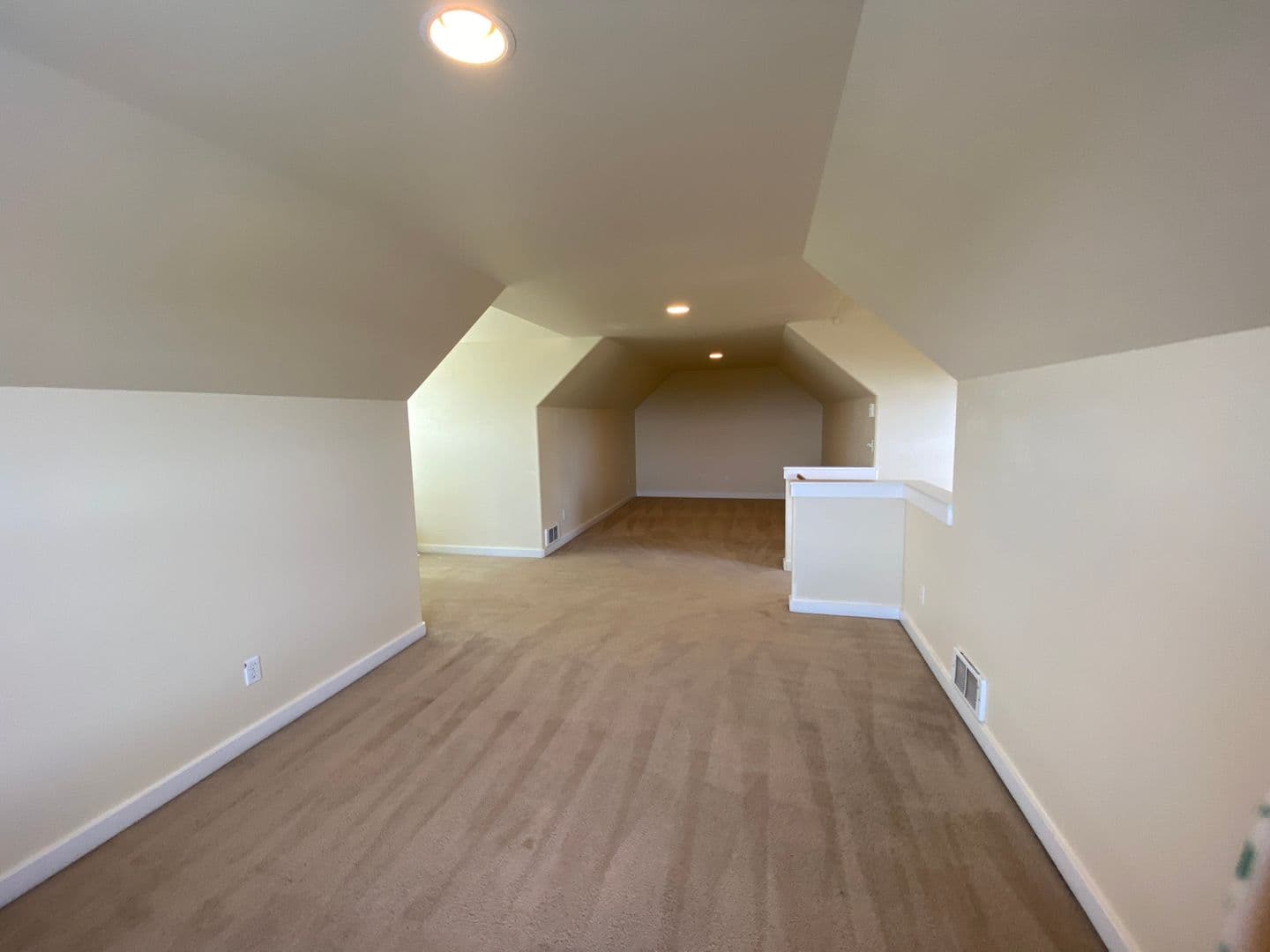 Bend Apartment: 1743 NE Lotus Drive