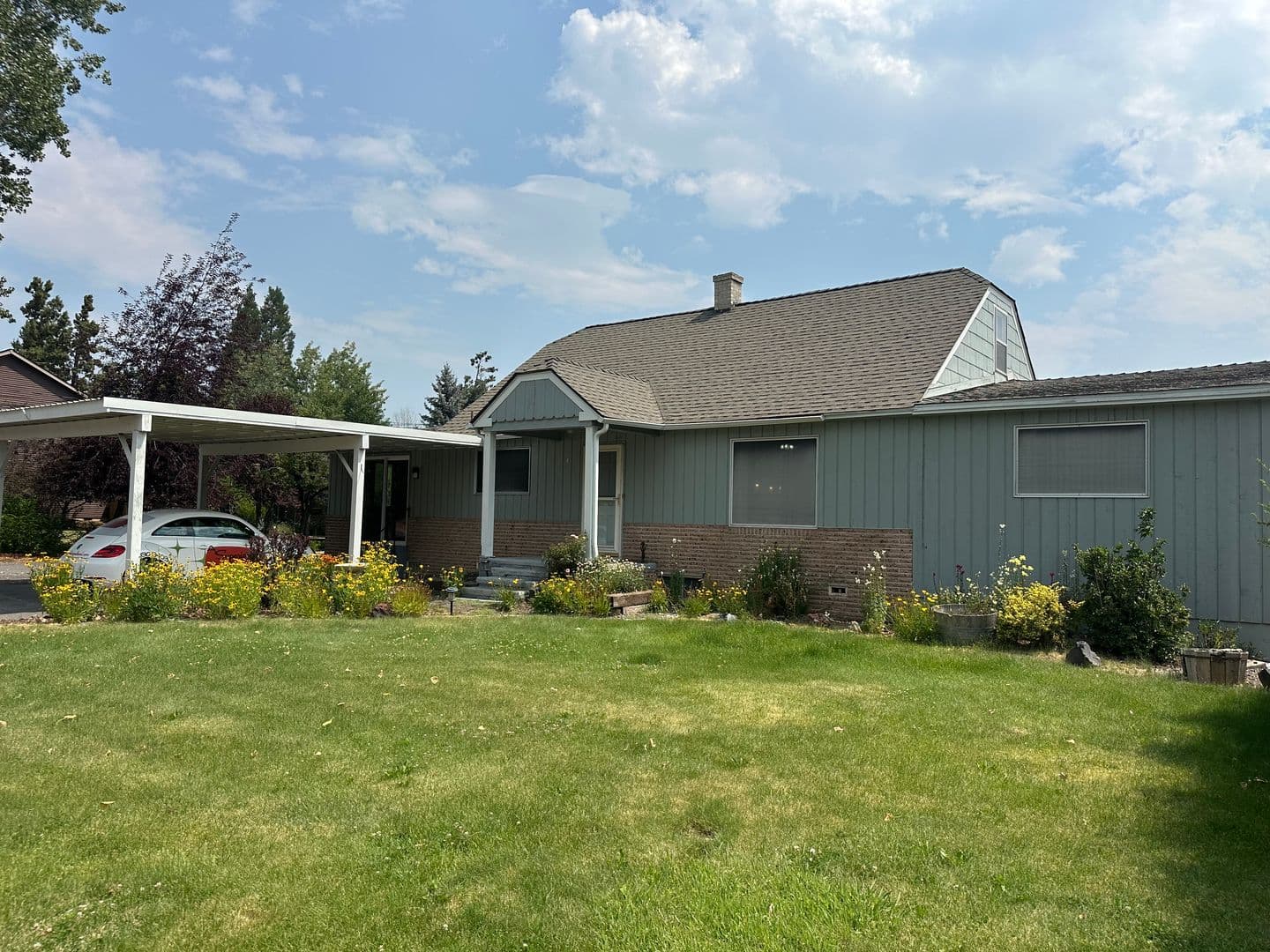 Bend House: 61456 SE Brosterhous Rd.