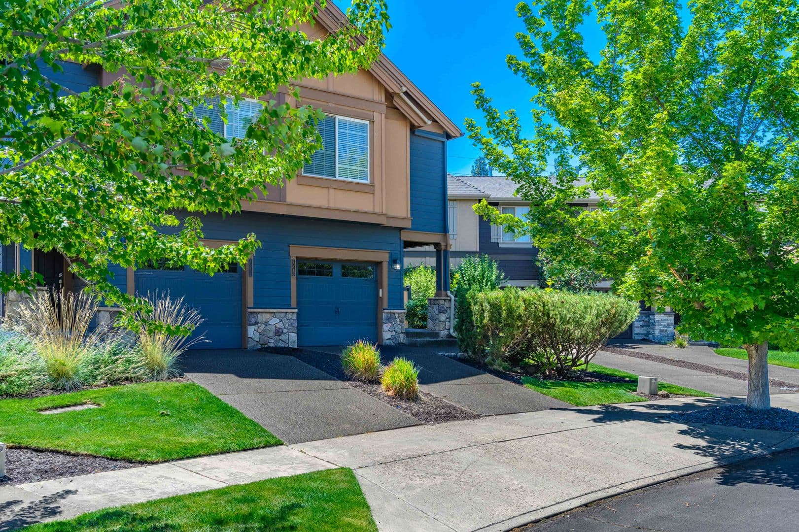 Bend House: 20289 Schaeffer Drive