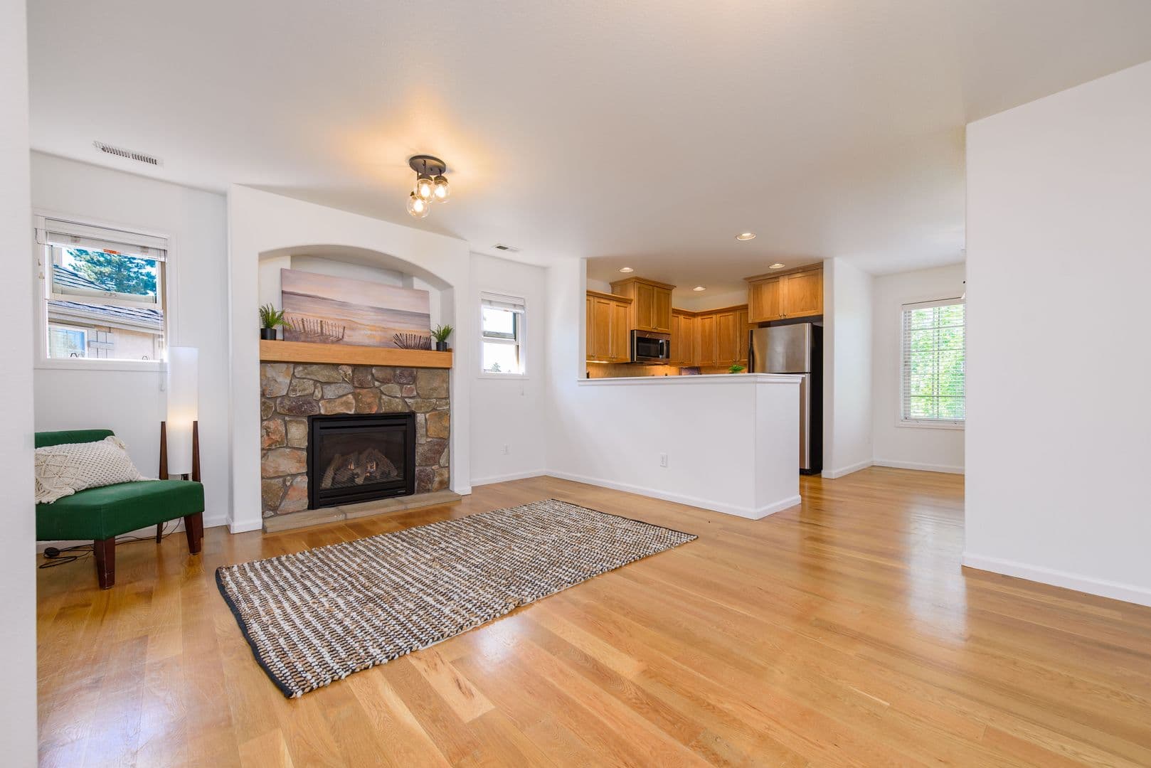Bend House: 20289 Schaeffer Drive