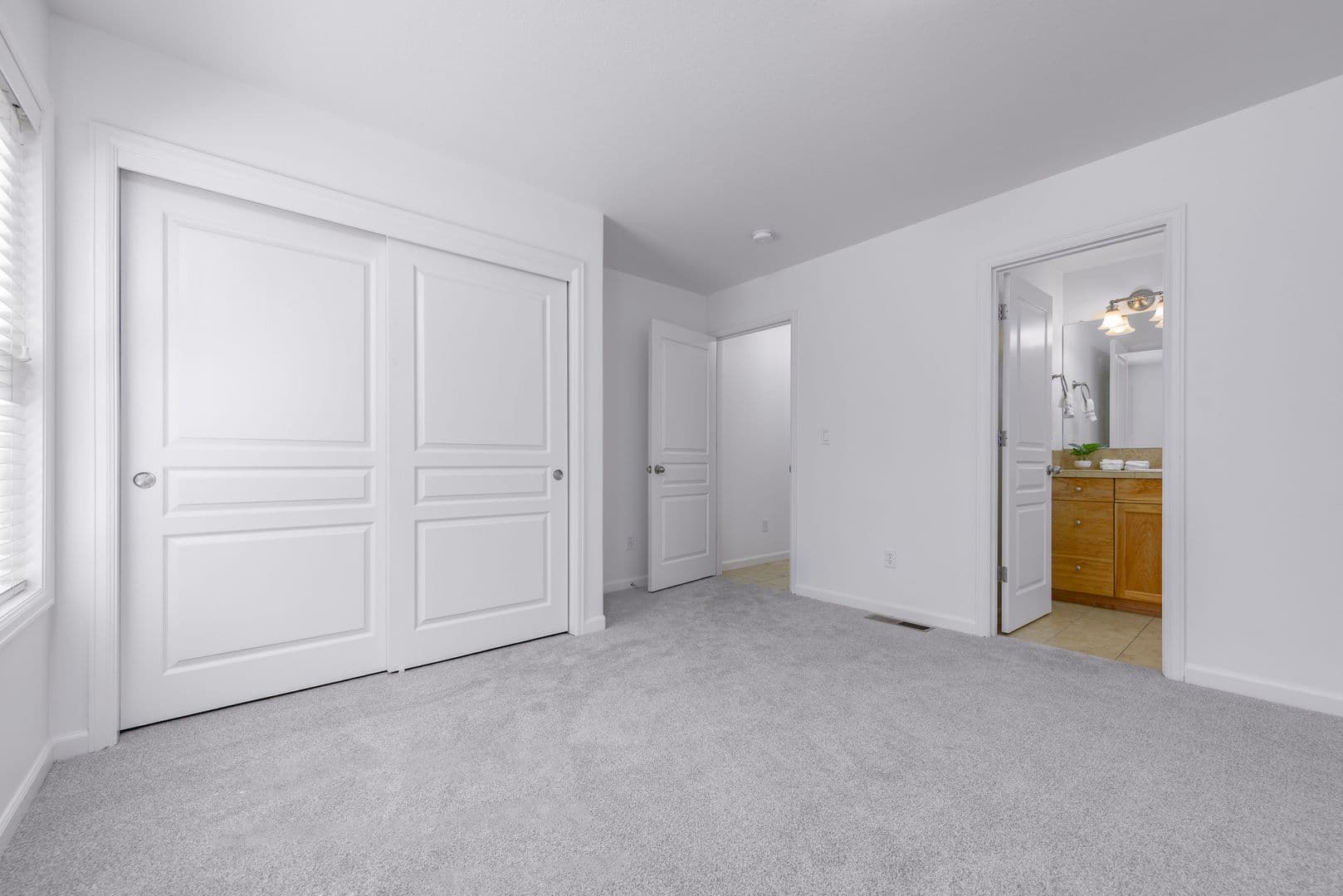 Bend House: 20289 Schaeffer Drive