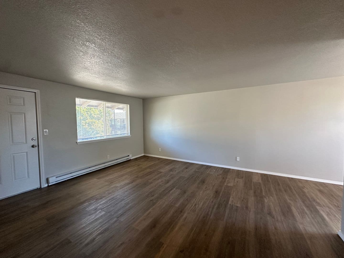 Prineville Apartment: 131 NW Deer St.