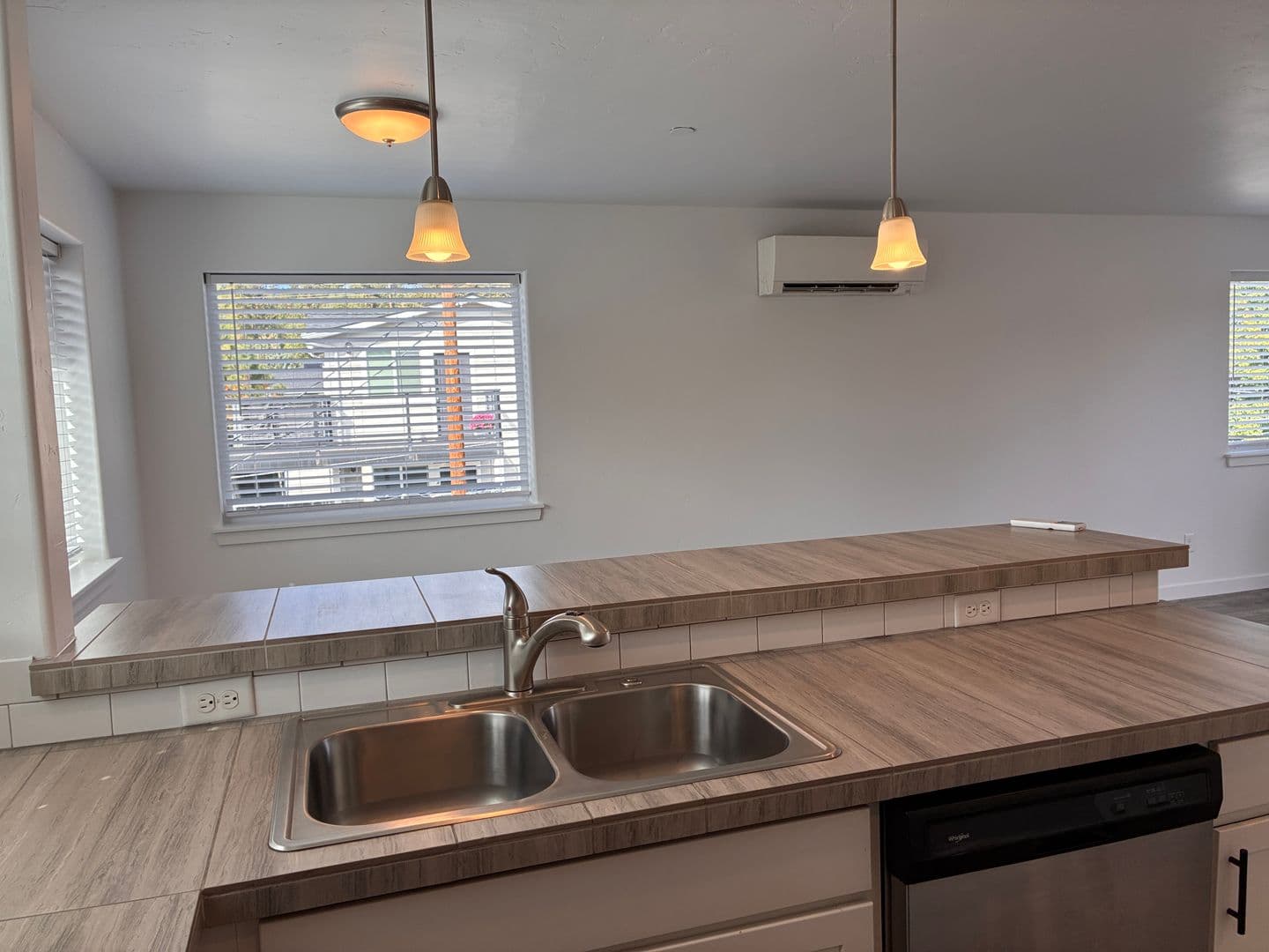 Bend Apartment: 1419 NW 8th St.