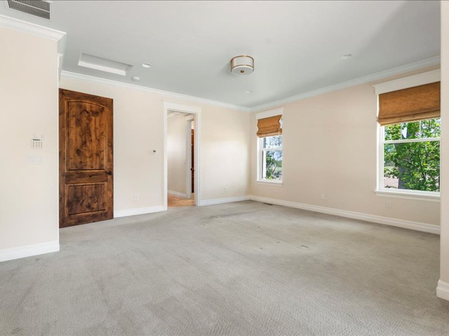 Bend House: 64420 Bailey Rd