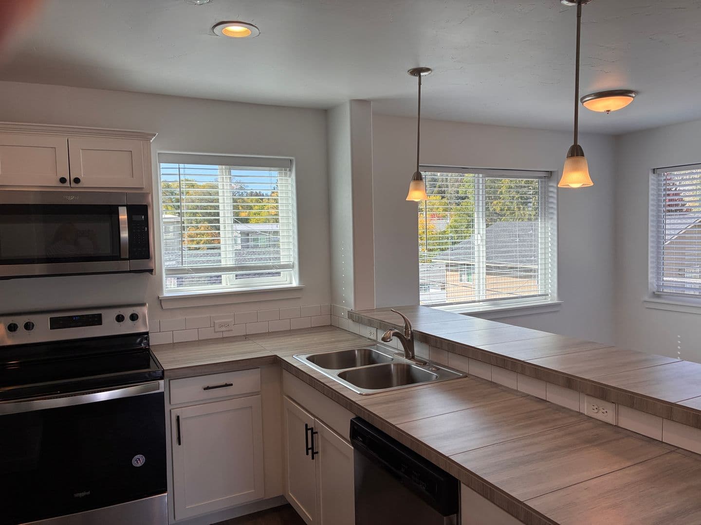 Bend Apartment: 1419 NW 8th St.