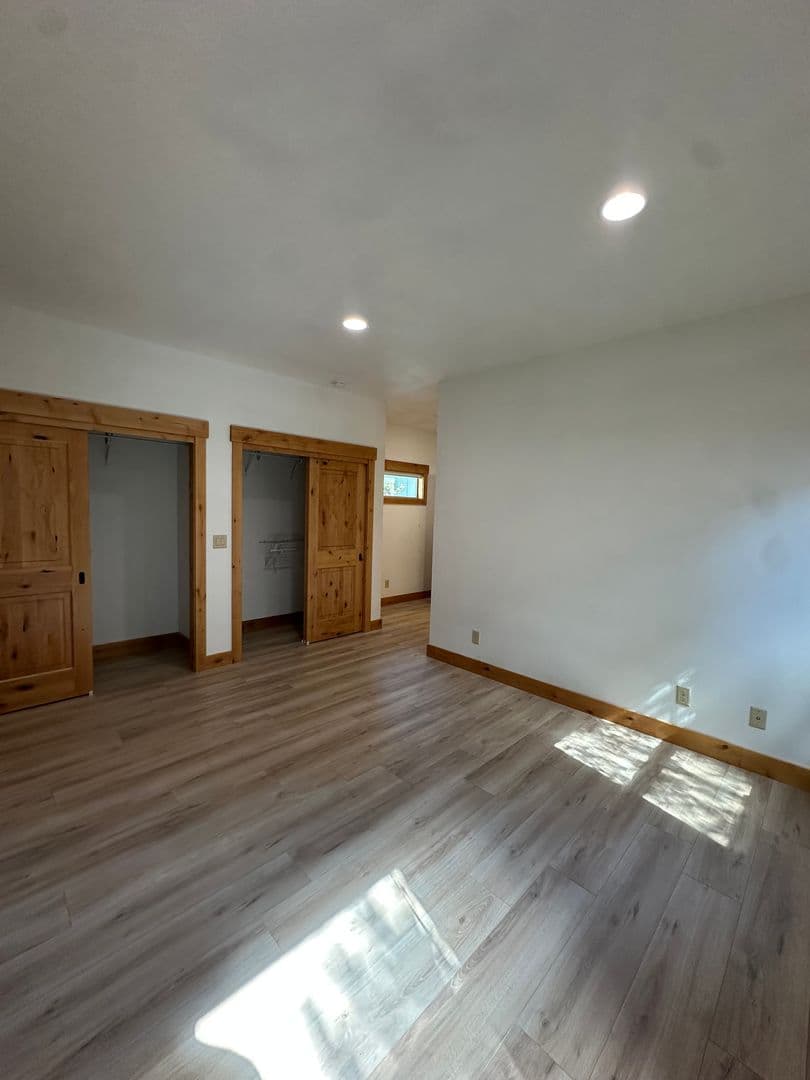 Bend House: 115 NW Mt. Washington Dr.