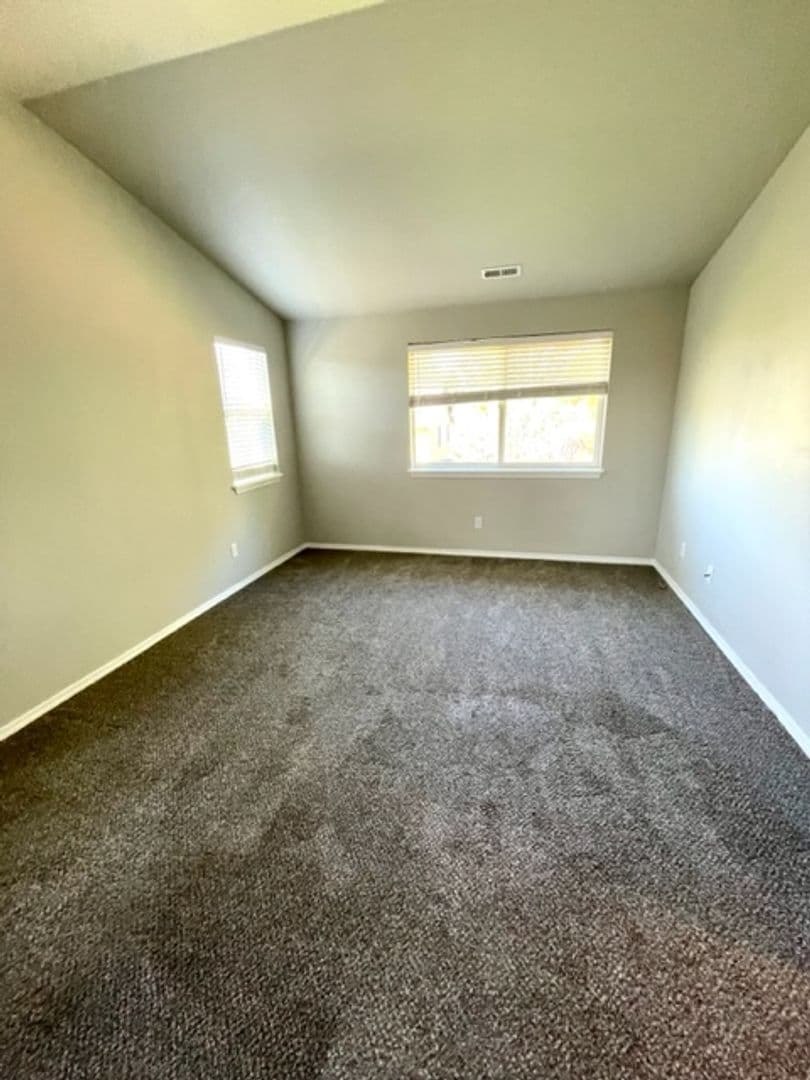 Bend House: 61349 Elkhorn St.