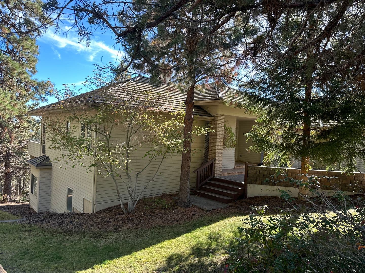 Bend House: 1959 NW Rimrock Dr.