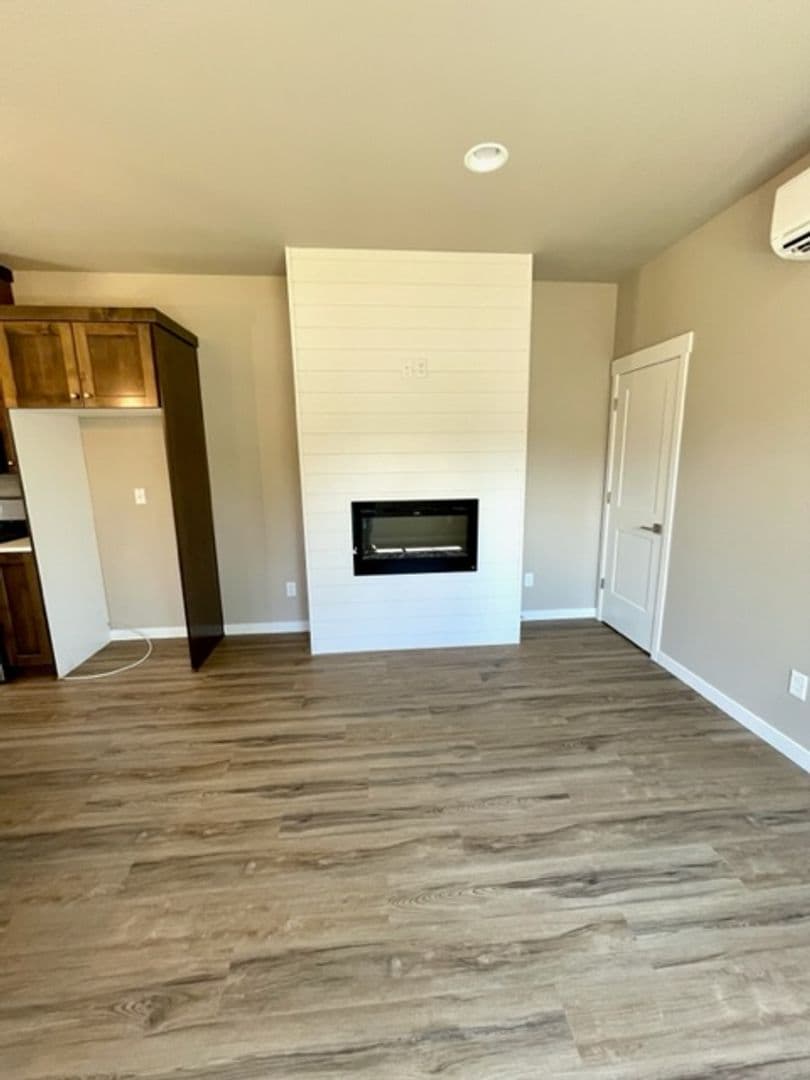 Bend Apartment: 61525 SE Jennifer Ln. #2