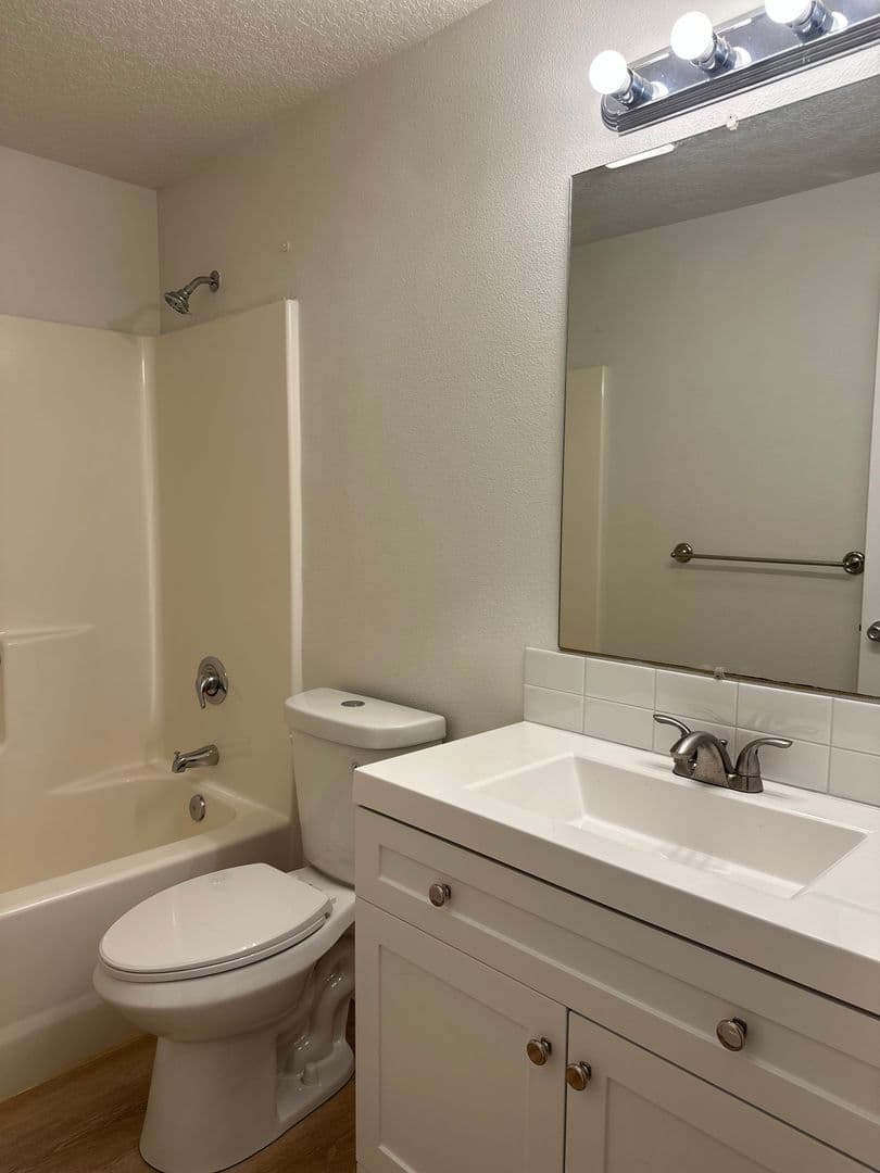 Bend House: 61093 Larkspur Loop