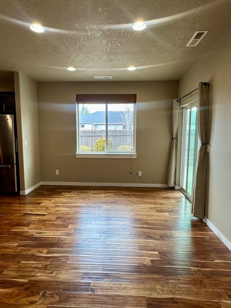 Bend House: 63266 Newhall Pl.