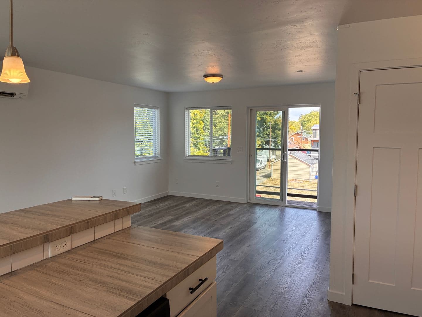 Bend Apartment: 1419 NW 8th St.