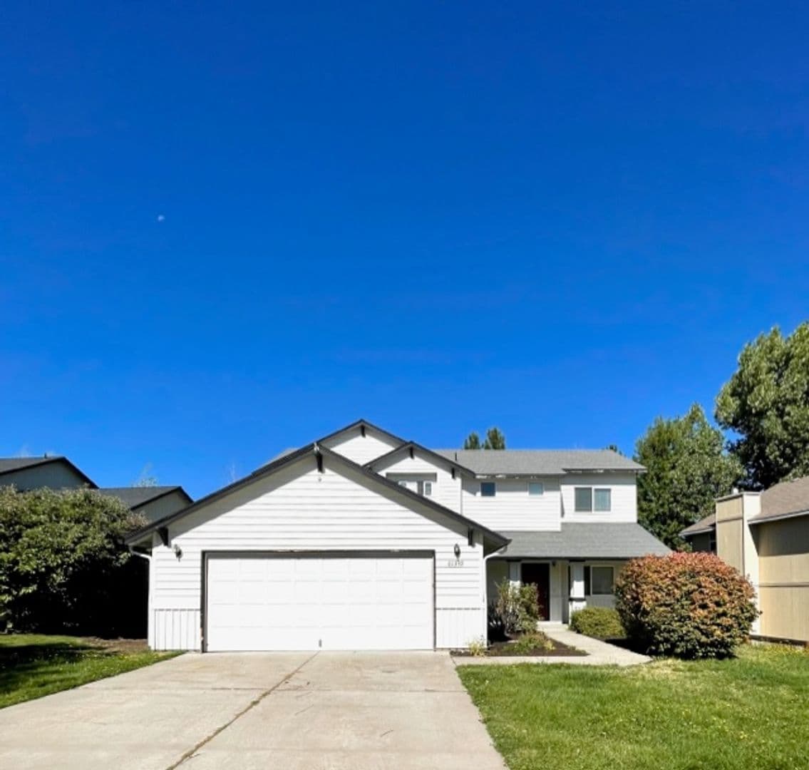Bend House: 61349 Elkhorn St.