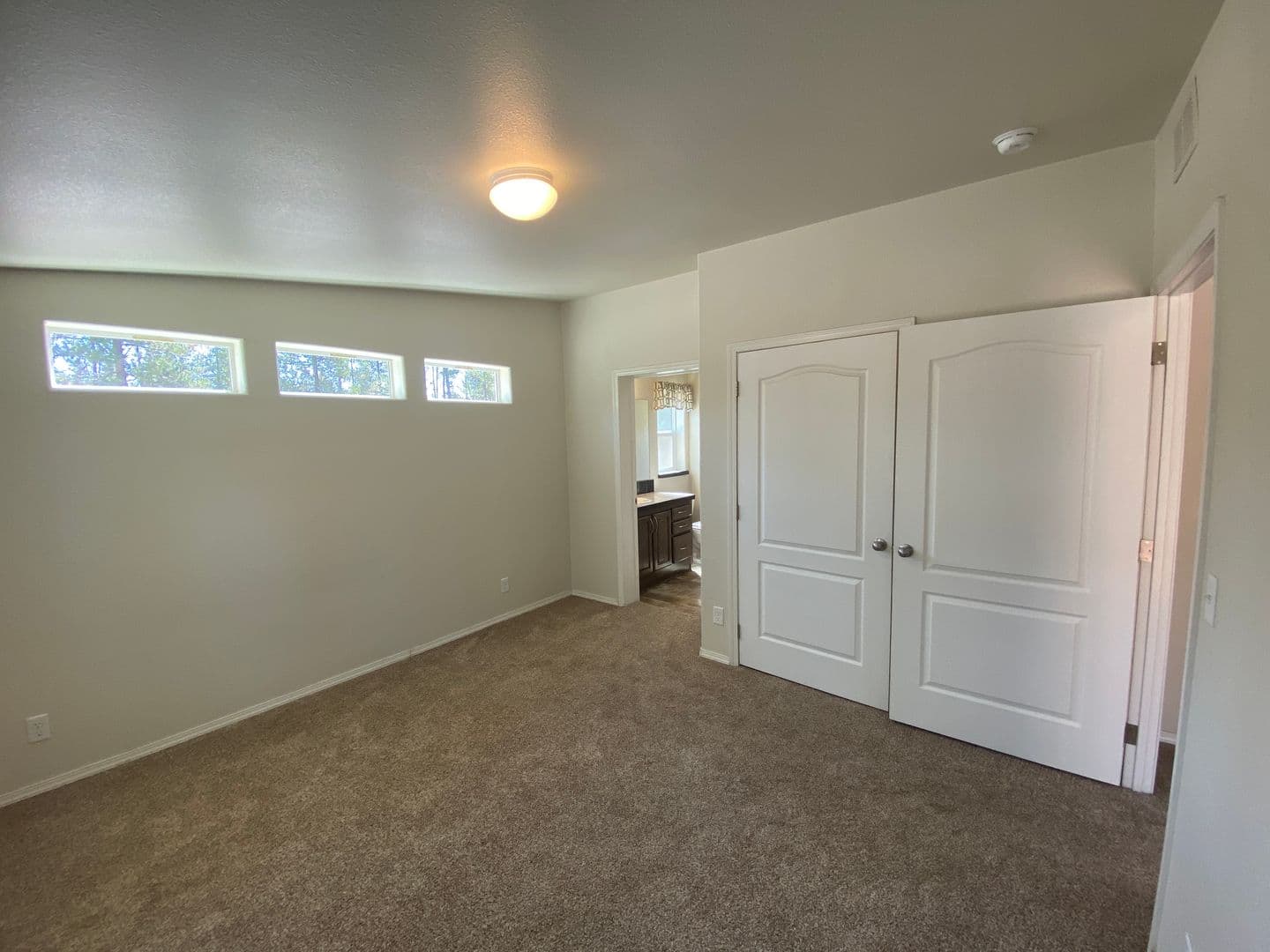 La Pine House: 52515 Pine Dr.