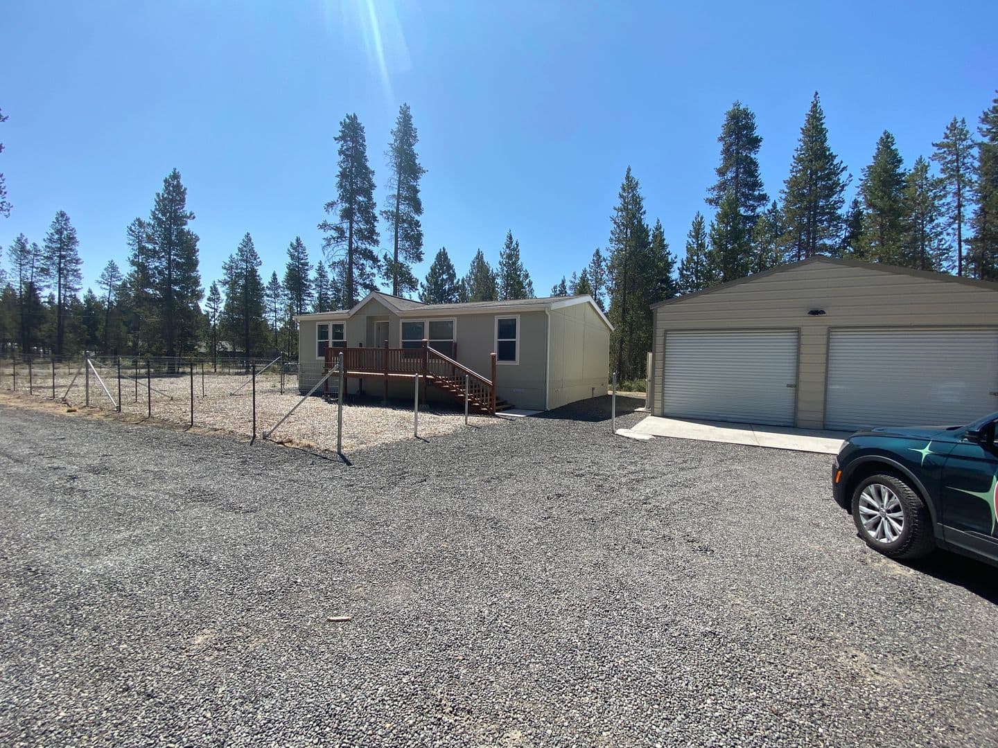 La Pine House: 52515 Pine Dr.