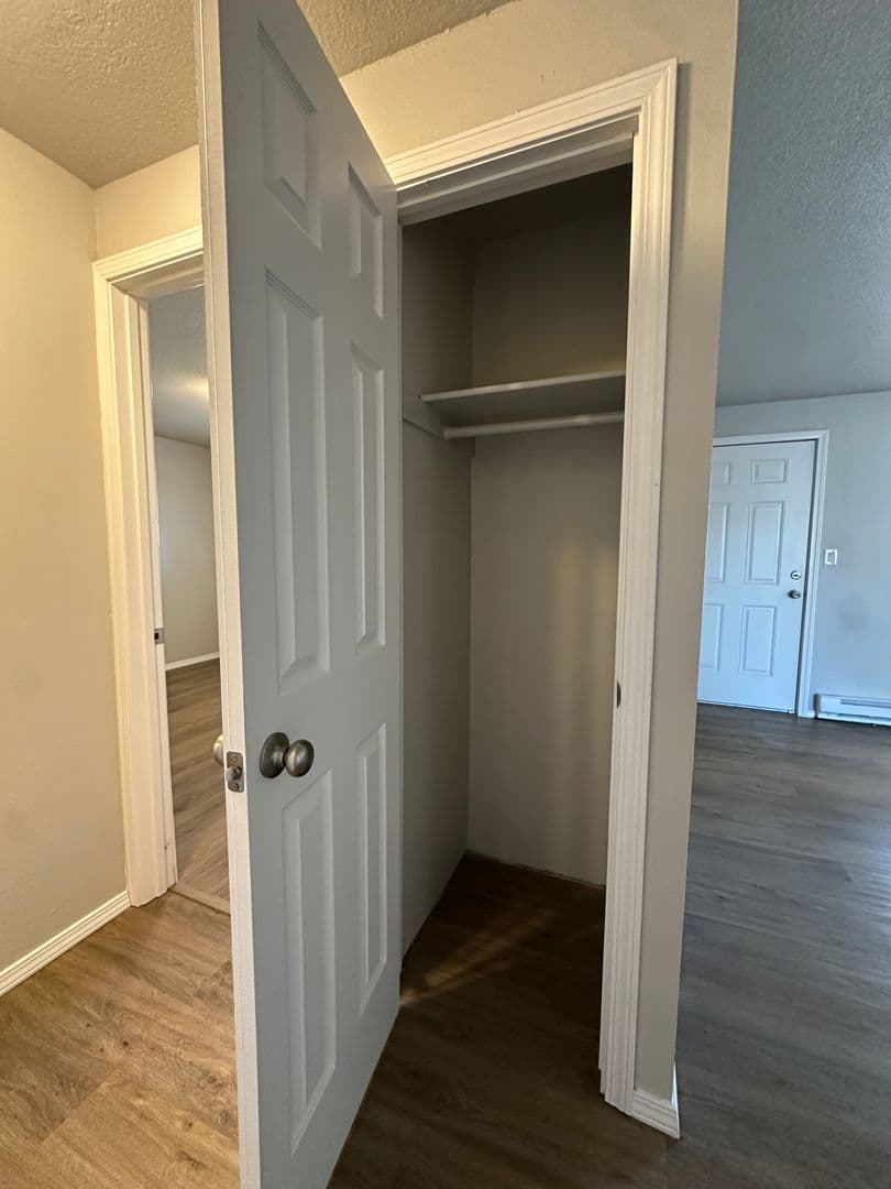Prineville Apartment: 131 NW Deer St.