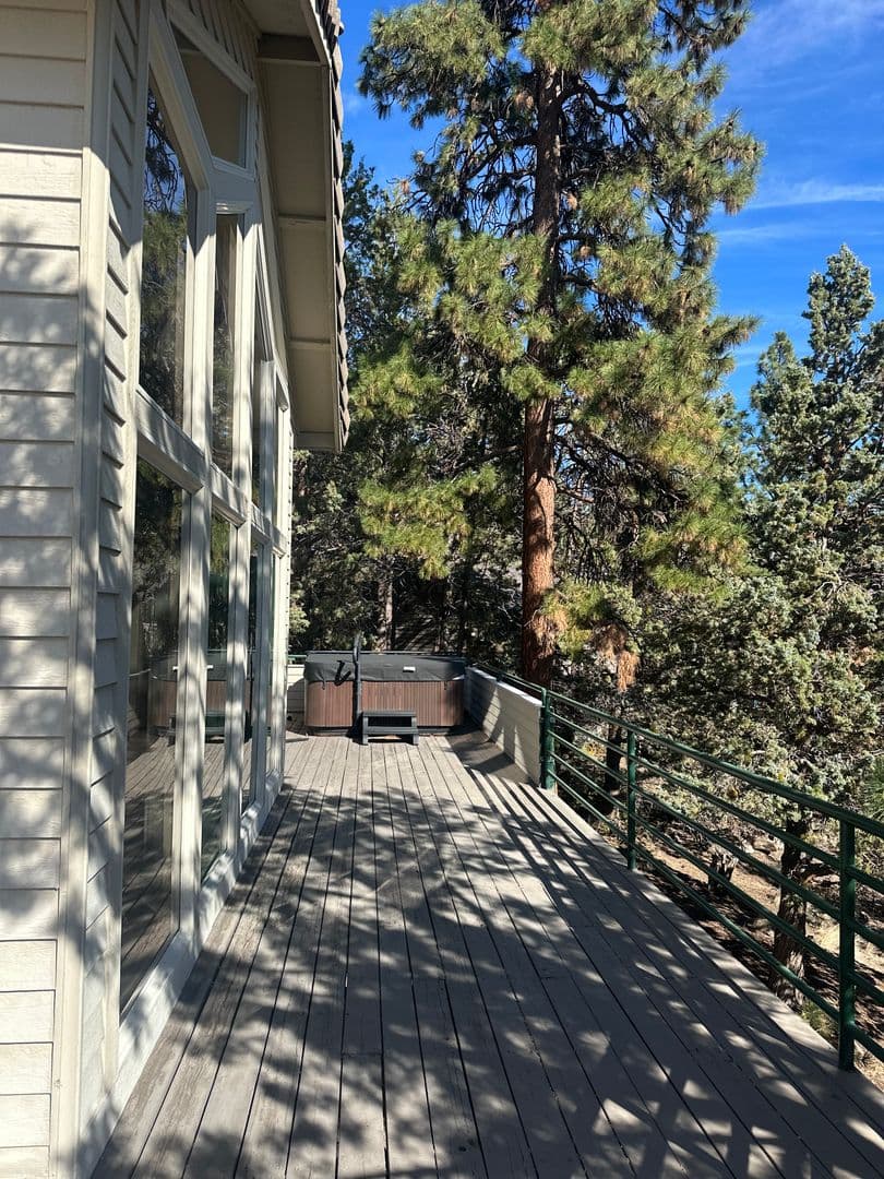 Bend House: 1959 NW Rimrock Dr.