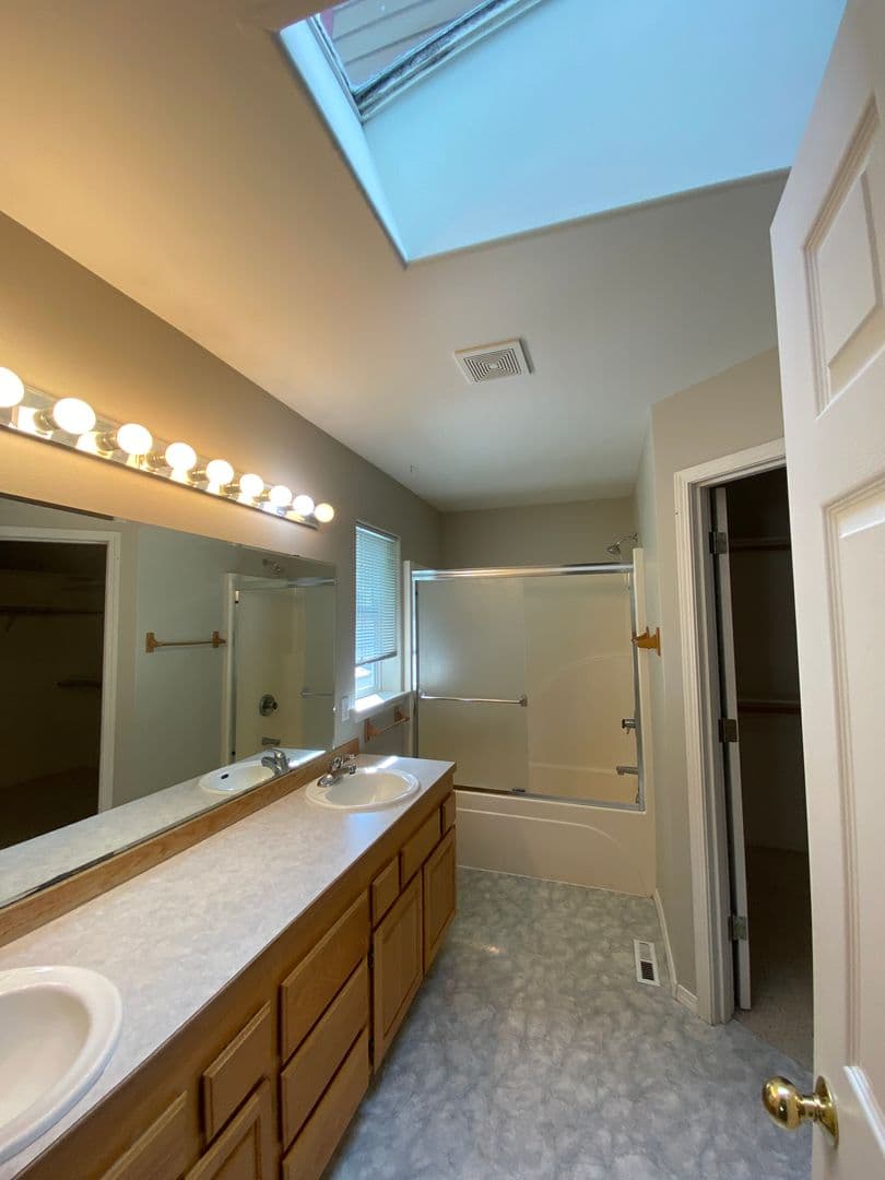 Bend Apartment: 1145 NW Knoxville