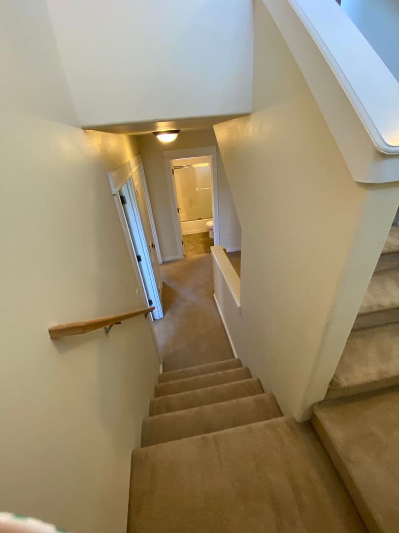 Bend Apartment: 1743 NE Lotus Drive