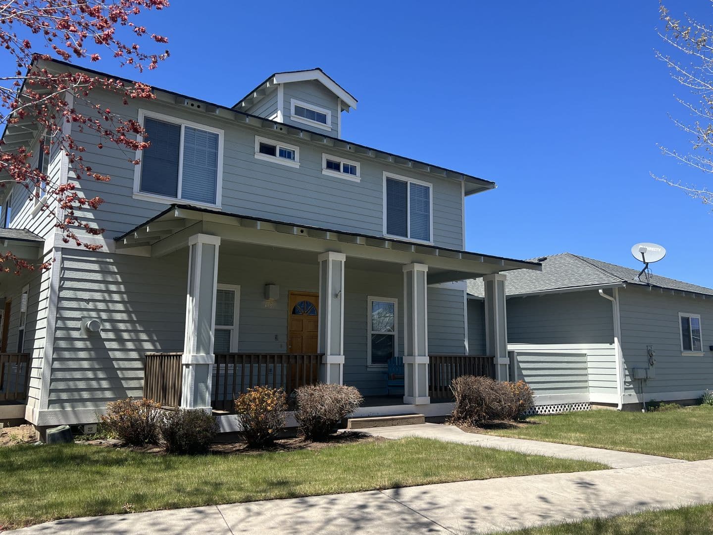 Redmond Apartment: 1127 NW 17th St.