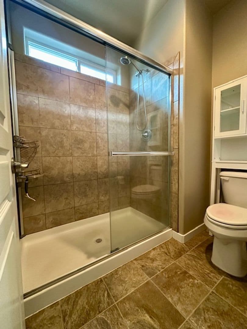 Bend House: 63266 Newhall Pl.