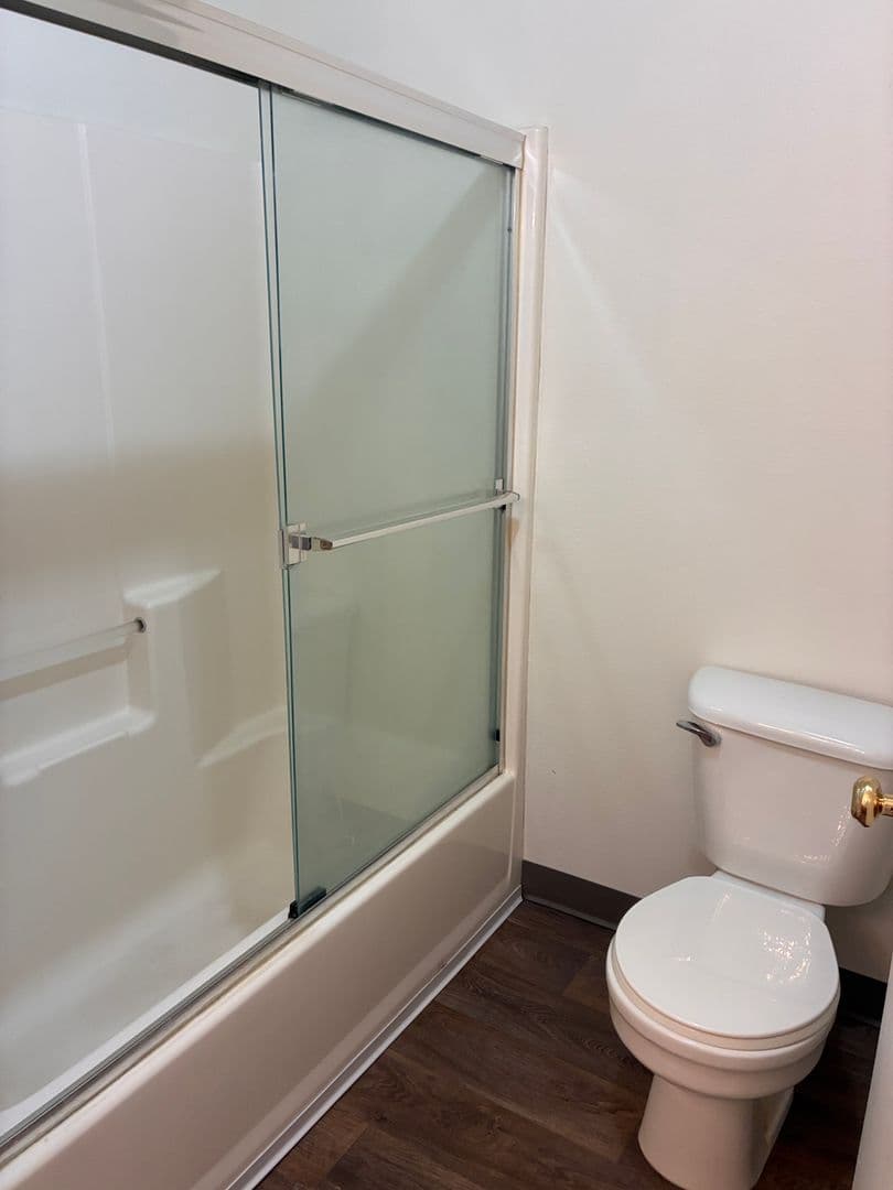 Bend Apartment: 762 NE Savannah Dr.