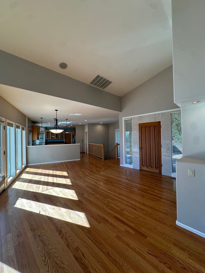 Bend House: 1959 NW Rimrock Dr.
