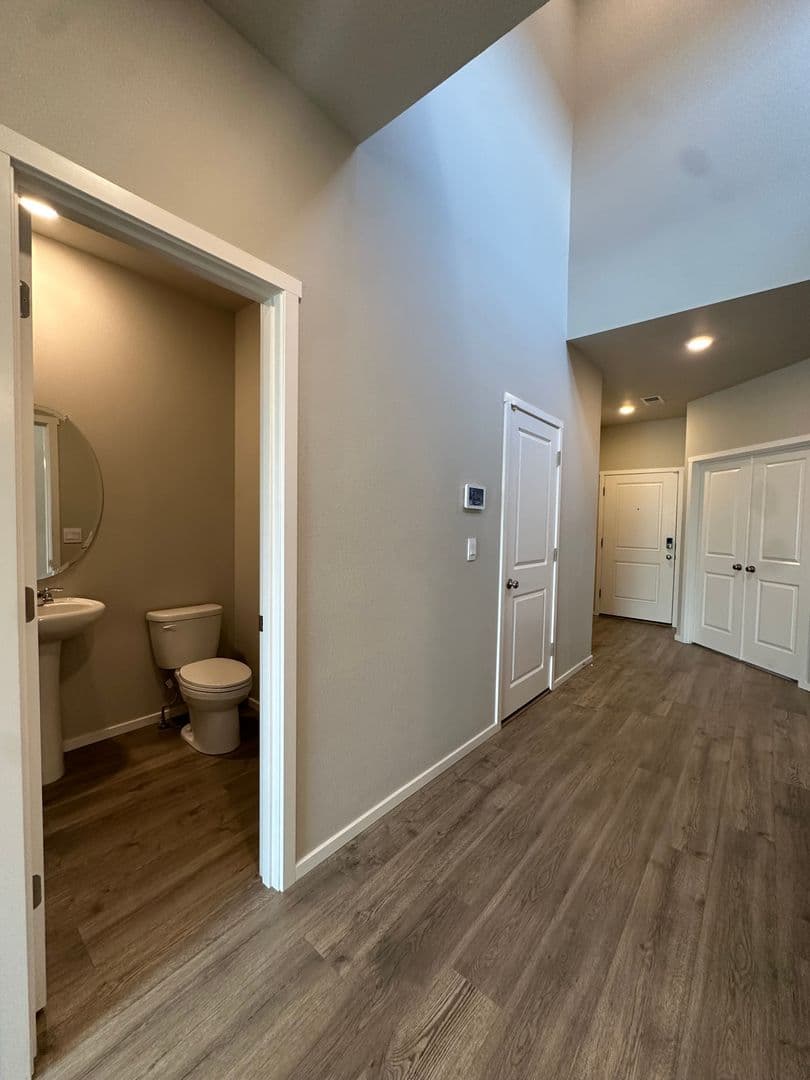 Bend House: 20629 SE Gemstone Ave