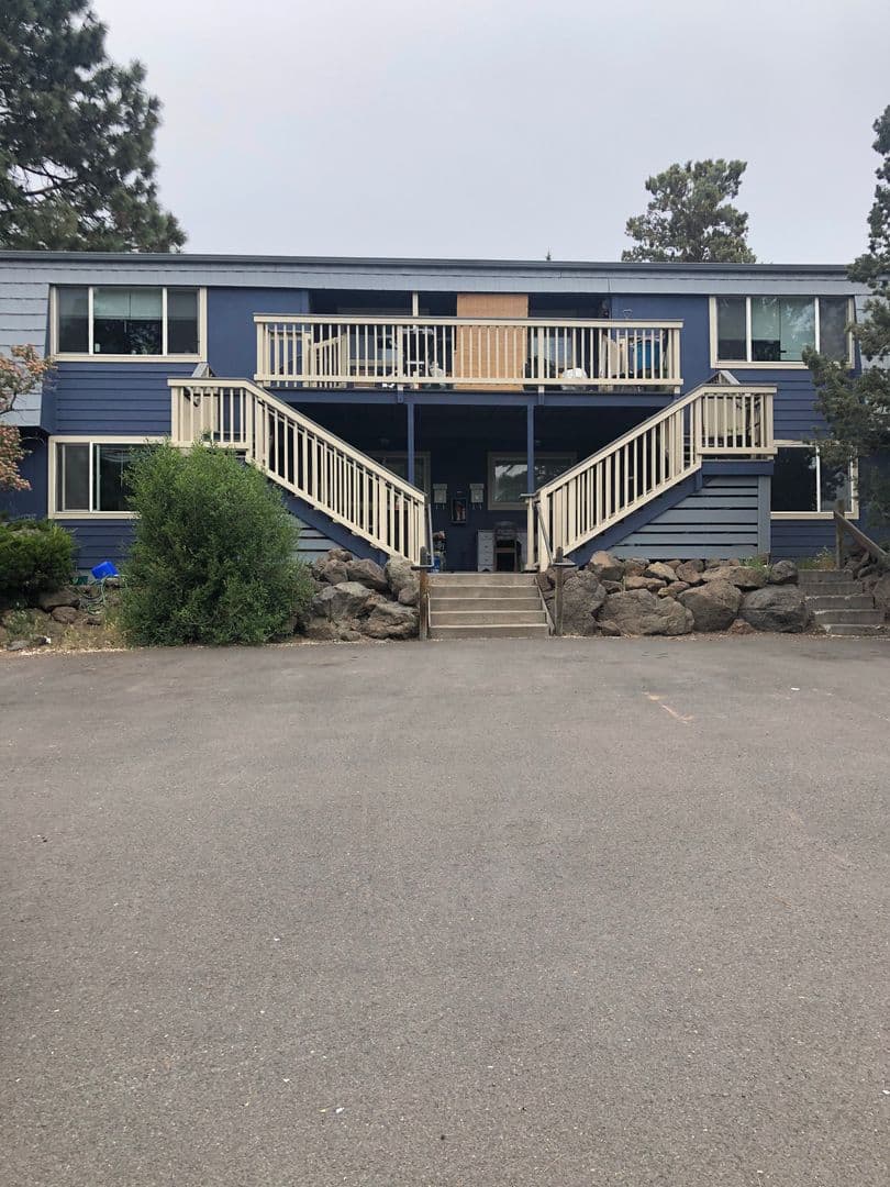 Bend Apartment: 1010 NW Portland Ave. #2
