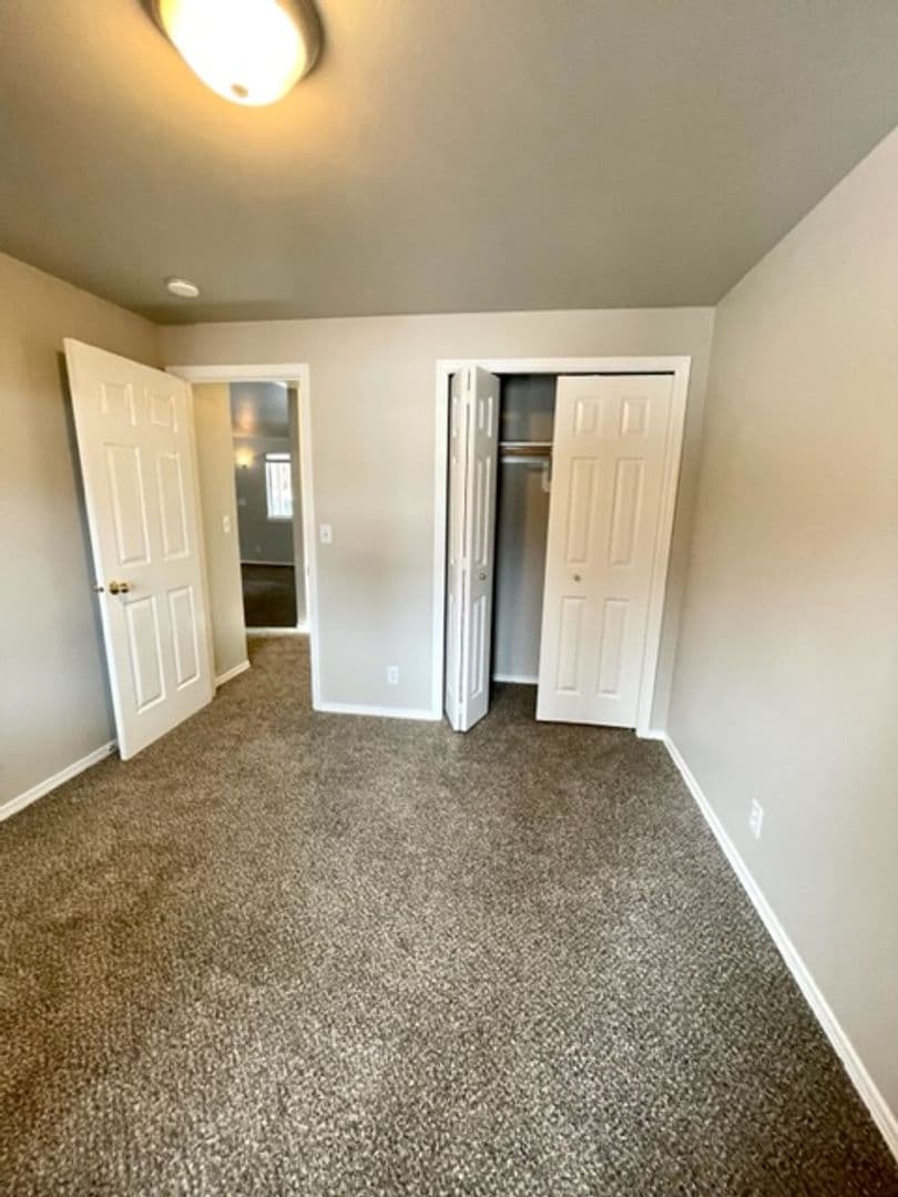 Bend House: 1157 SW Silver Lake Blvd