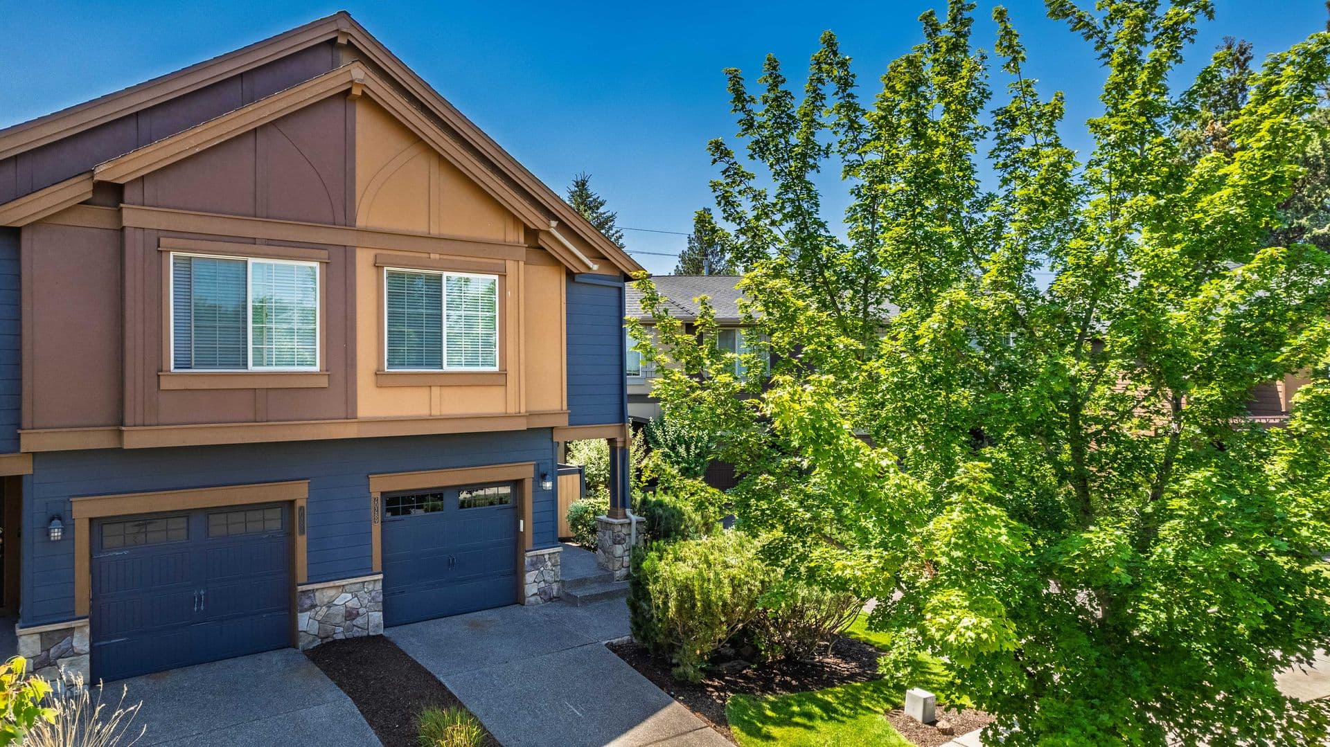 Bend House: 20289 Schaeffer Drive