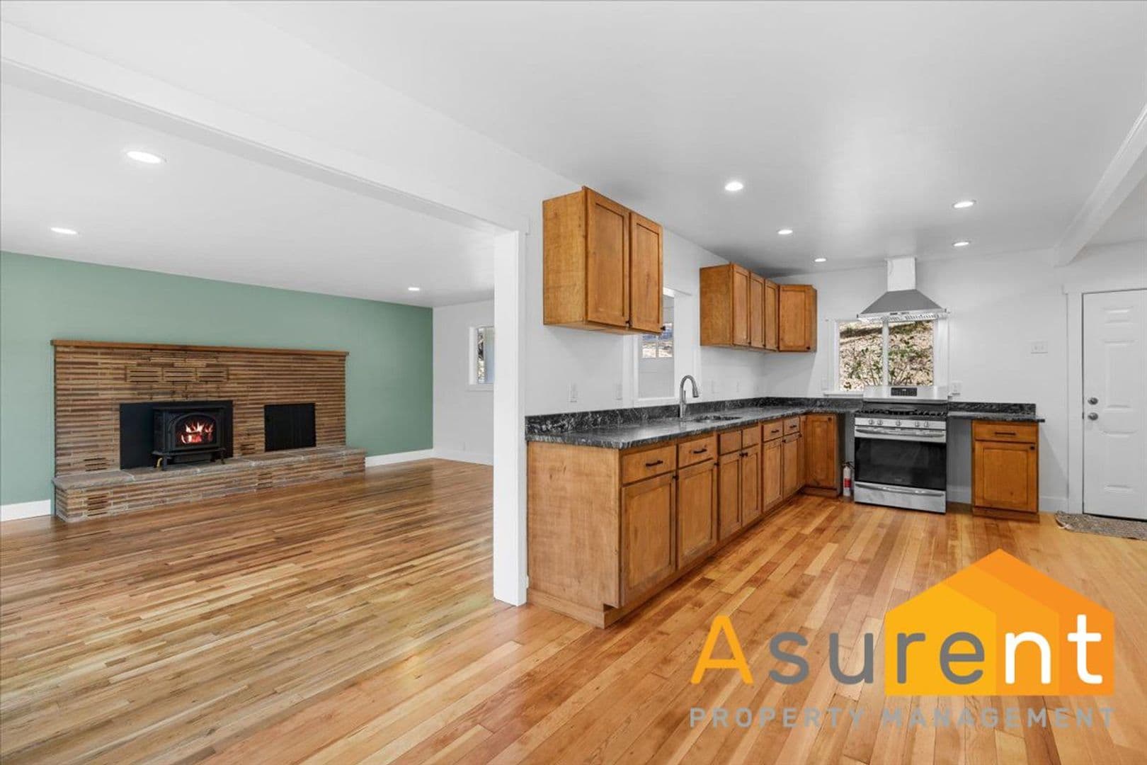 Jacksonville House: 3838 Highway 238