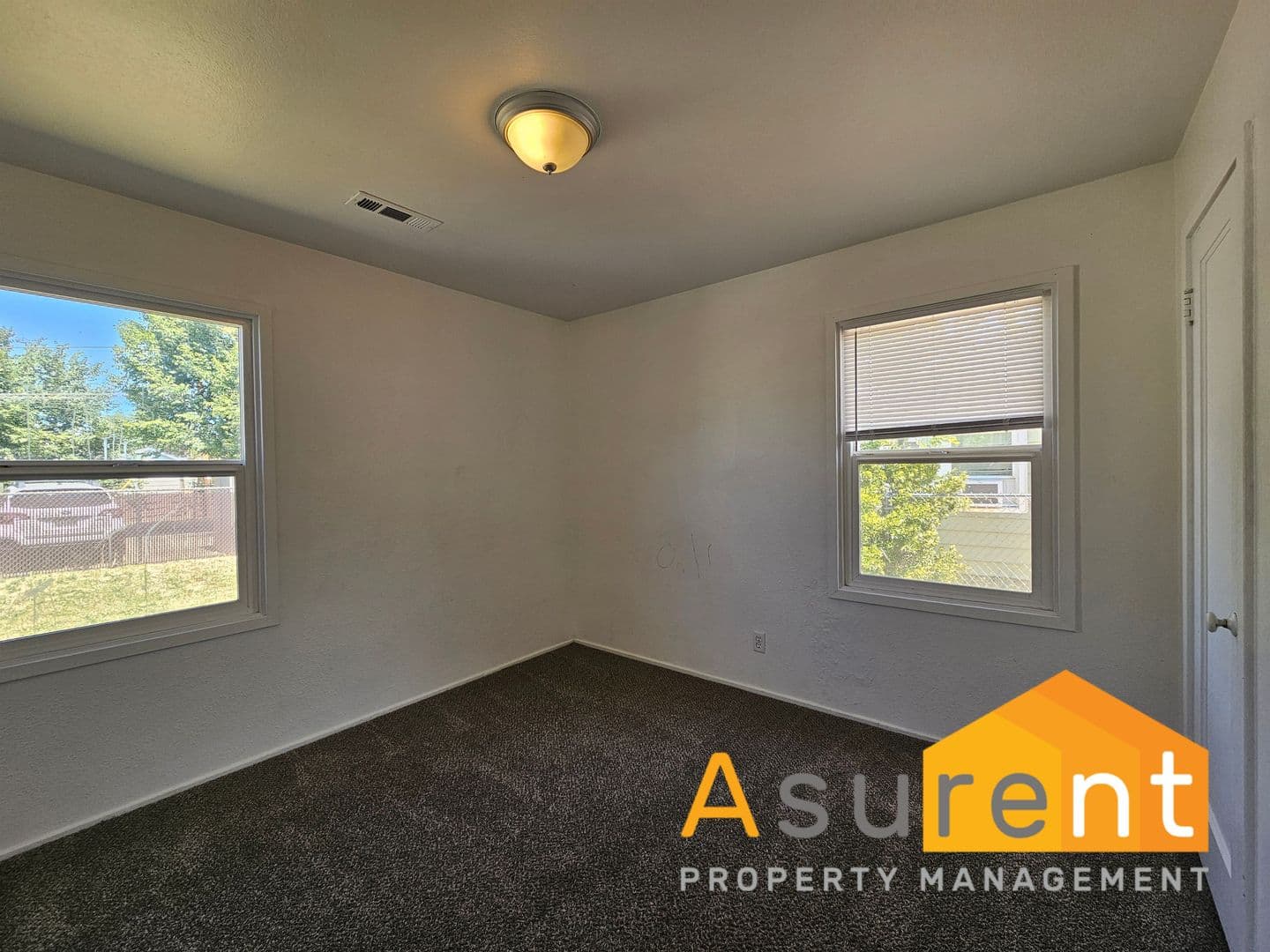 Medford Apartment: 924-926 Mt Pitt Ave.