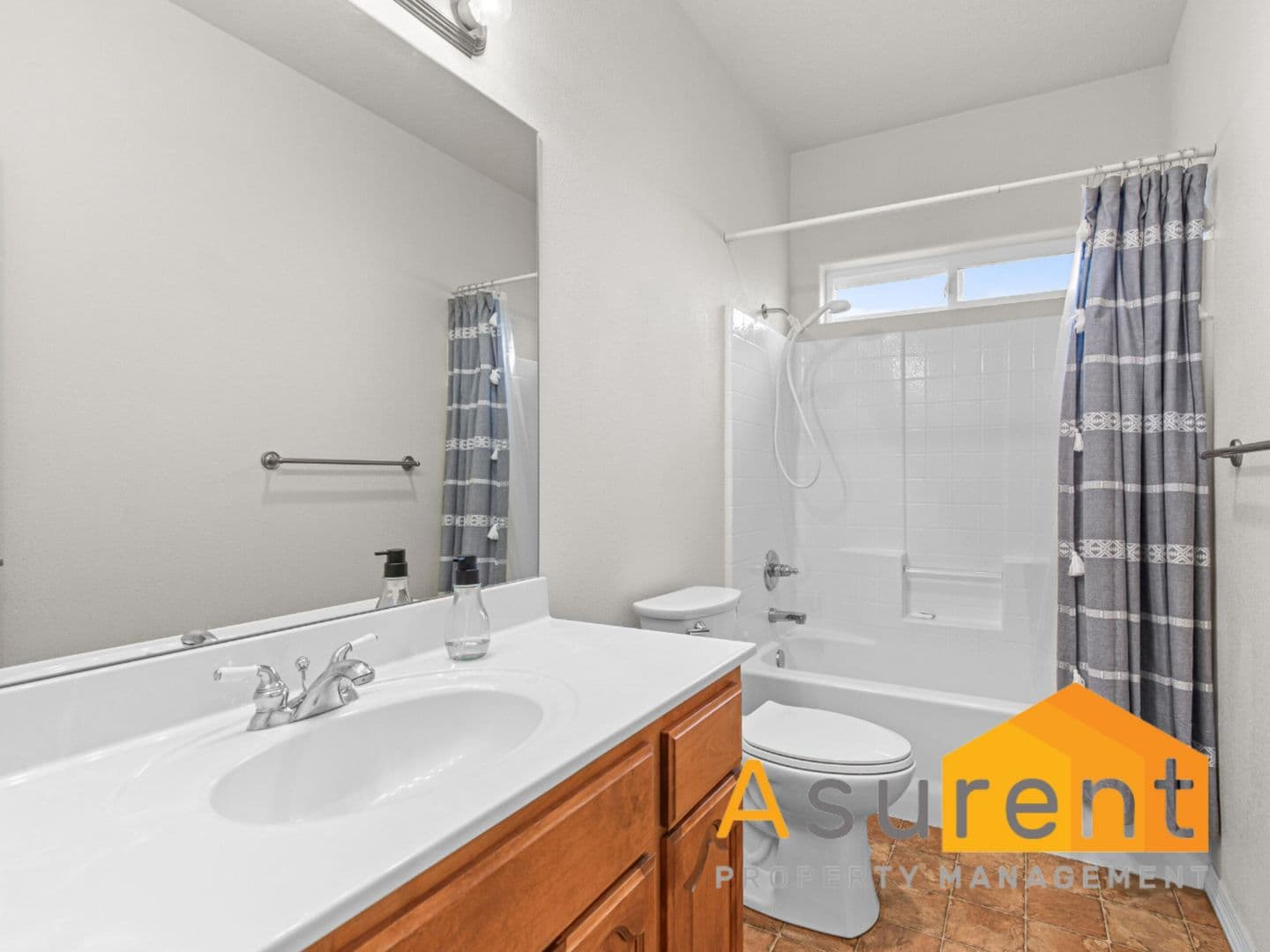 Eagle Point House: 233 Keystone Way